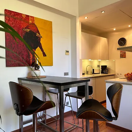 Cozy Place Picasso Apartment