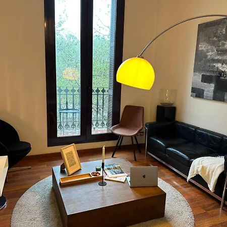 Cozy Place Picasso
